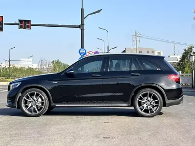 Mercedes-Benz GLC AMG