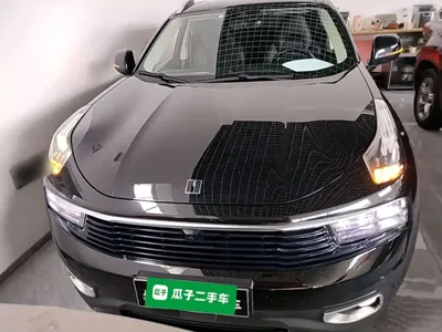 Lynk & Co 01