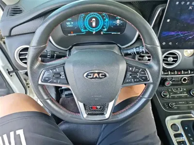 JAC Refine S7