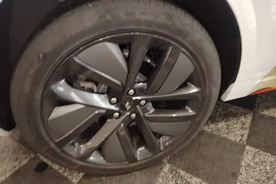 Li Auto L6
