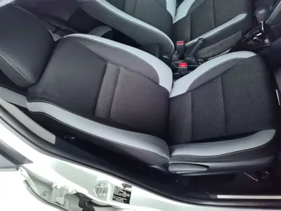 Toyota Yaris L