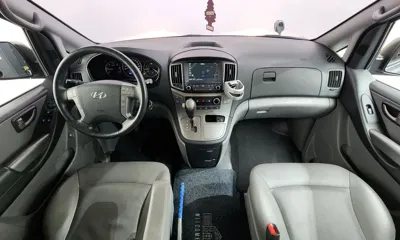 Hyundai Starex
