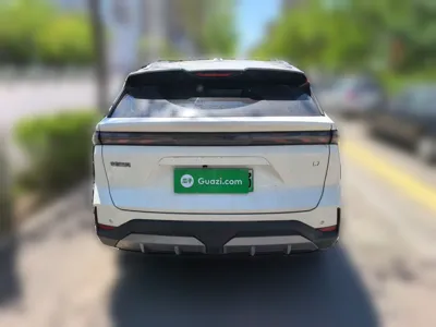 Geely Galaxy L7