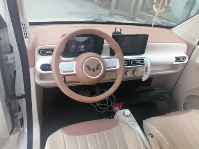 Wuling MINIEV