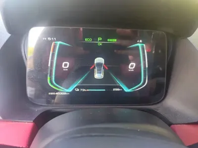BYD e2