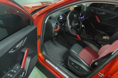 Audi Q2L