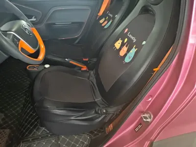 Baojun E100
