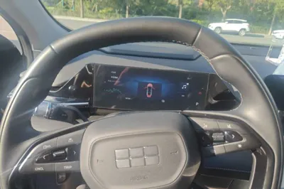 Geely Galaxy L6
