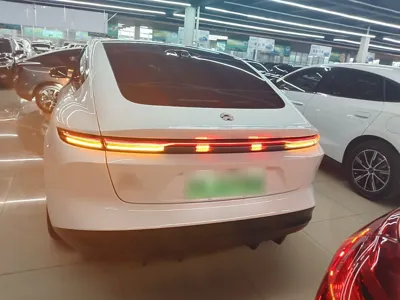 Nio ET5