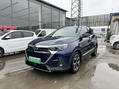 BAIC EX5