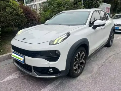 Lynk & Co 02