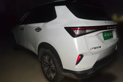 Wuling Asta