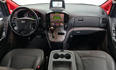 Hyundai Starex