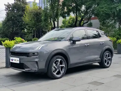 Lynk & Co 06 EM-P