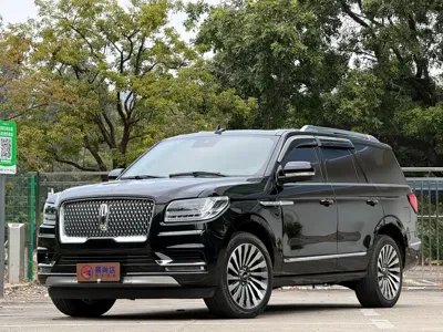 Lincoln Navigator