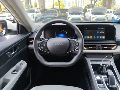 Dongfeng Aeolus E70