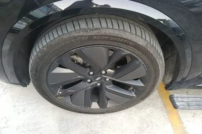 Li Auto L9
