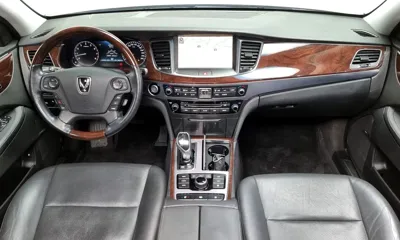 Hyundai Equus