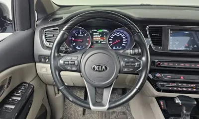 Kia Canival