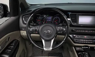 Kia Canival