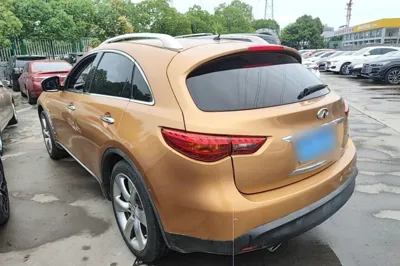 Infiniti QX70