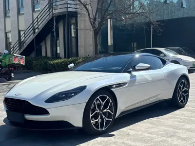 Aston Martin DB11