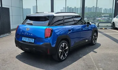 MINI Aceman