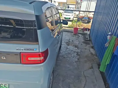 Wuling MINIEV