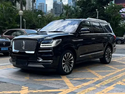 Lincoln Navigator