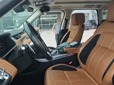 Land Rover Sport