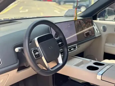 Li Auto Li L8