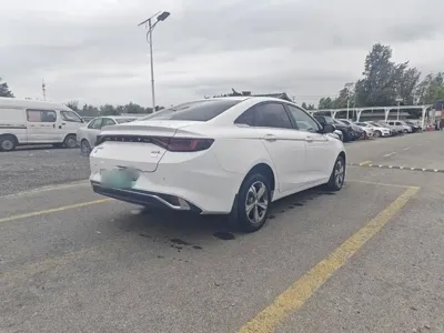 Geely L HiP
