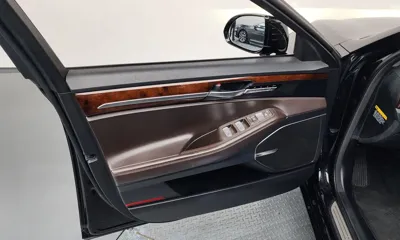 Genesis EQ900