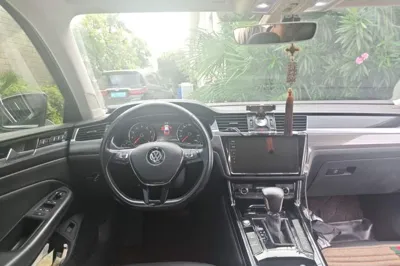 Volkswagen Phideon