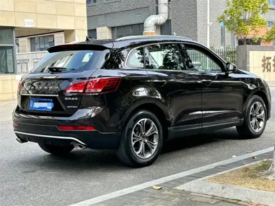 Borgward BX7