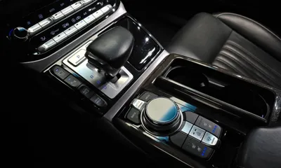 Genesis EQ900
