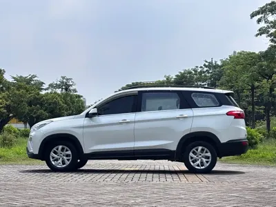 Wuling Hongguang S3