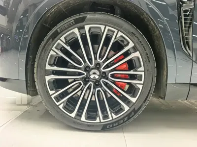Nio ES8