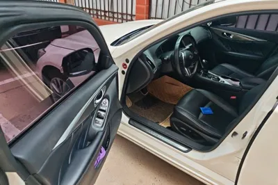Infiniti Q50L