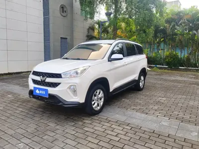 Wuling Hongguang S3