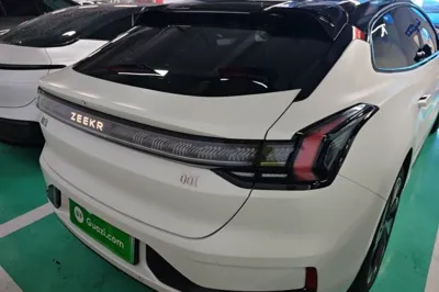 Zeekr 001