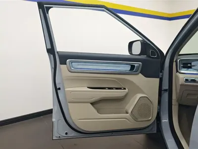Geely ICON