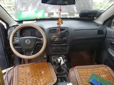 Dongfeng Fengon 330