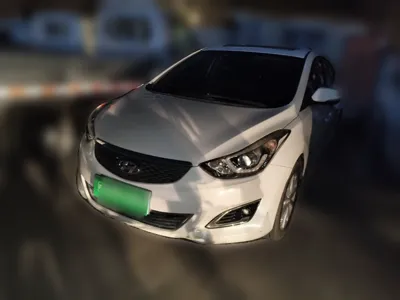Hyundai Elantra (5th Generation