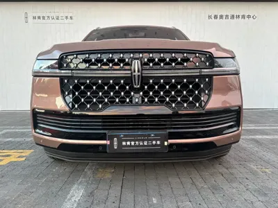 Lincoln Navigator