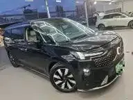 Volvo EM90