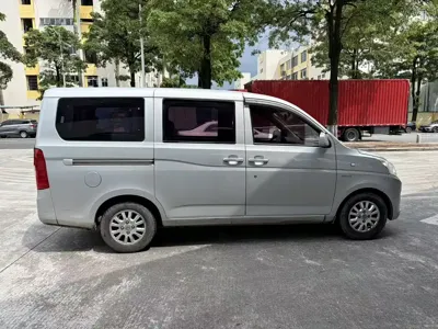 Wuling Rongguang V