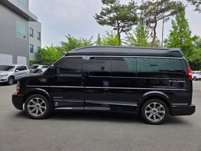 Chevrolet Express Van