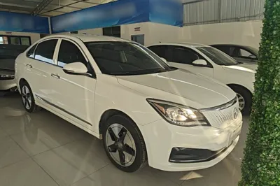 Dongfeng Aeolus E70