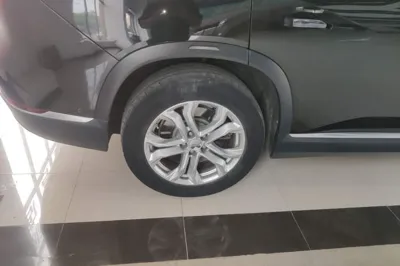 Nio ES8